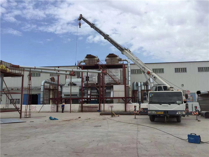 阳朔县“手脚齐动”—— 吊车的 “协同作业” 技术